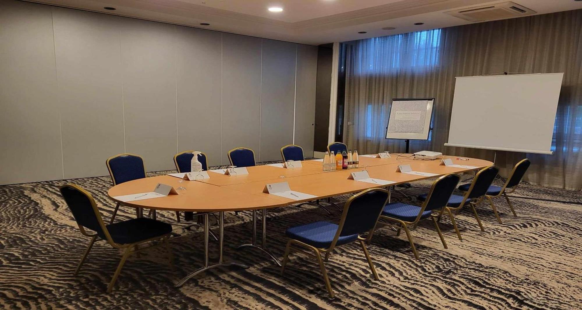 Best Western Plus Lancashire Manor Hotel Skelmersdale Eksteriør billede