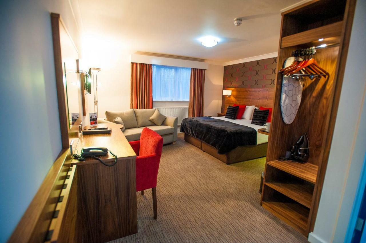 Best Western Plus Lancashire Manor Hotel Skelmersdale Eksteriør billede